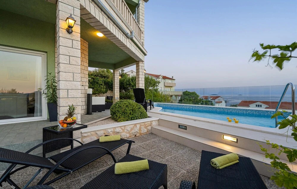 Awesome Home In Primosten