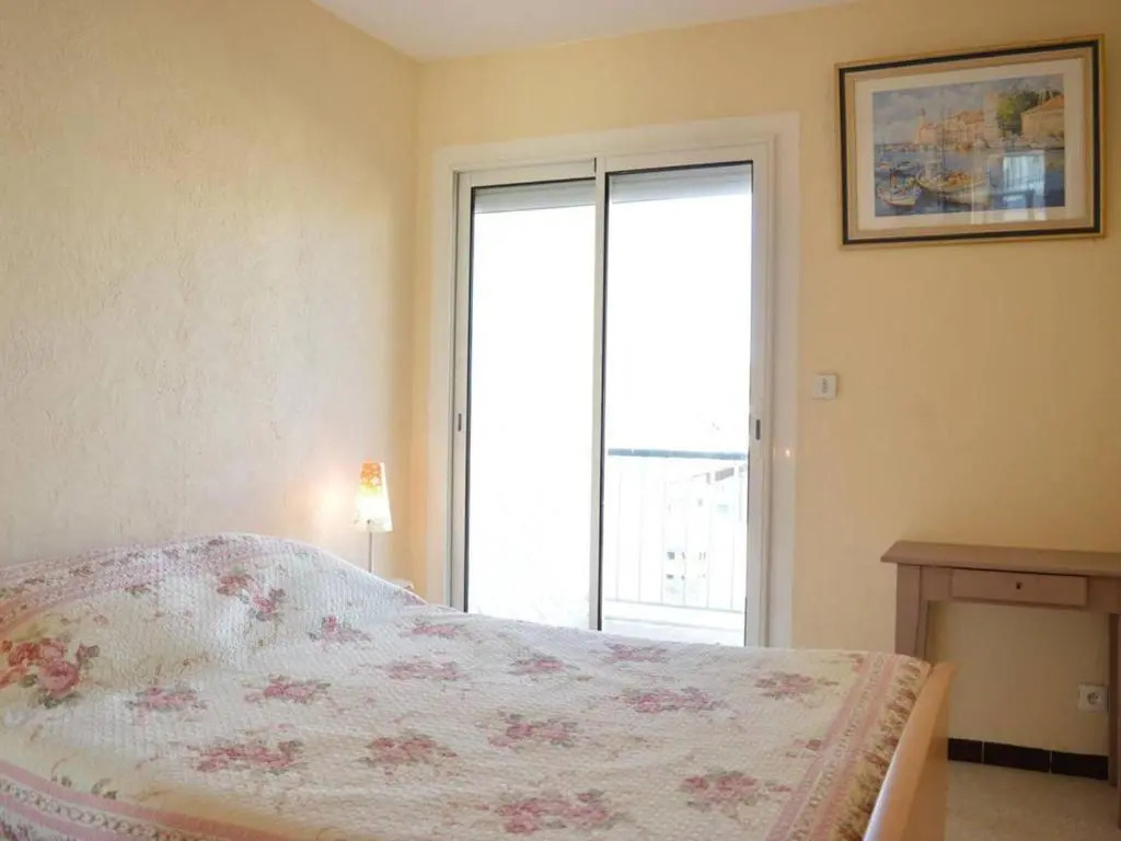 Appartement Le Grau-du-Roi, 3 pièces, 6 personnes - FR-1-250-70