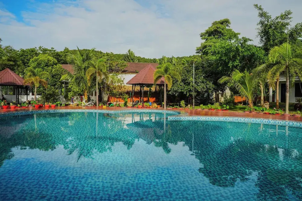 YNG-Luxor Resort Phu Quoc