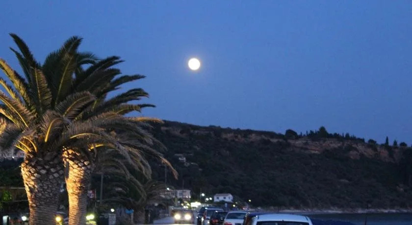 Rosas Beach Studios