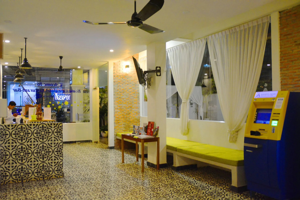 Home Chic Hotel