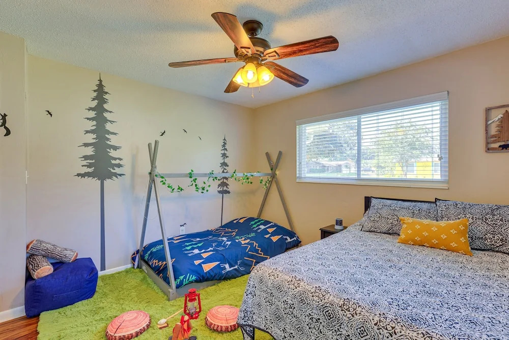 Gainesville Vacation Rental w/ Private Lanai!