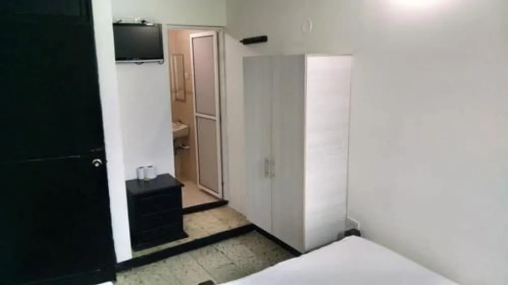 Hotel Paimana Star