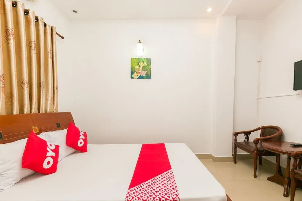 OYO 631 Long Phụng Hoàng Hotel
