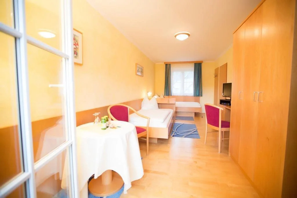 Whats-App Self-Check-IN - Villa Maria Theresia