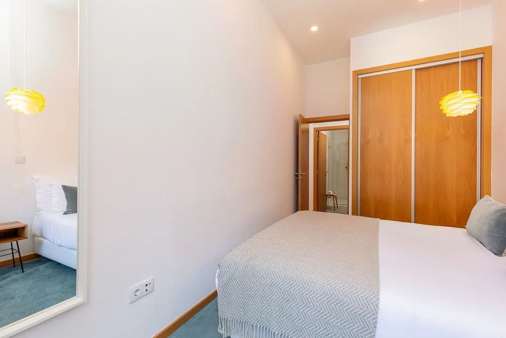 Charming 1-Bedroom Apartment in Oporto