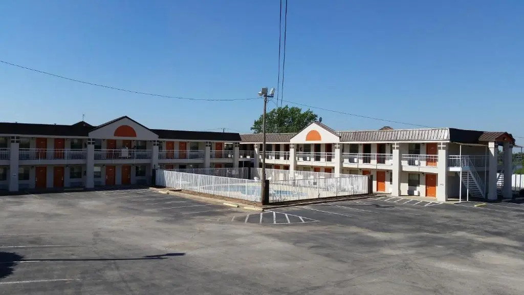 Super 8 by Wyndham Wichita Falls
