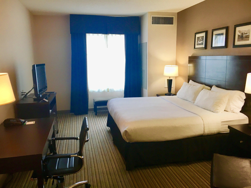 Holiday Inn Louisville Airport - Fair/Expo by IHG