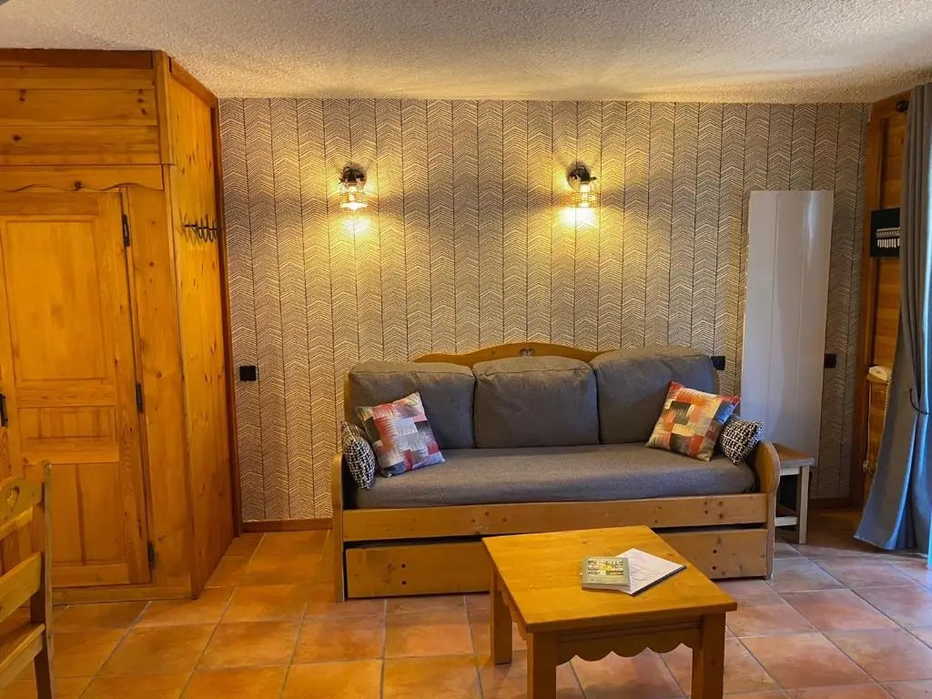 Logis Hôtel Les Autanes & Spa