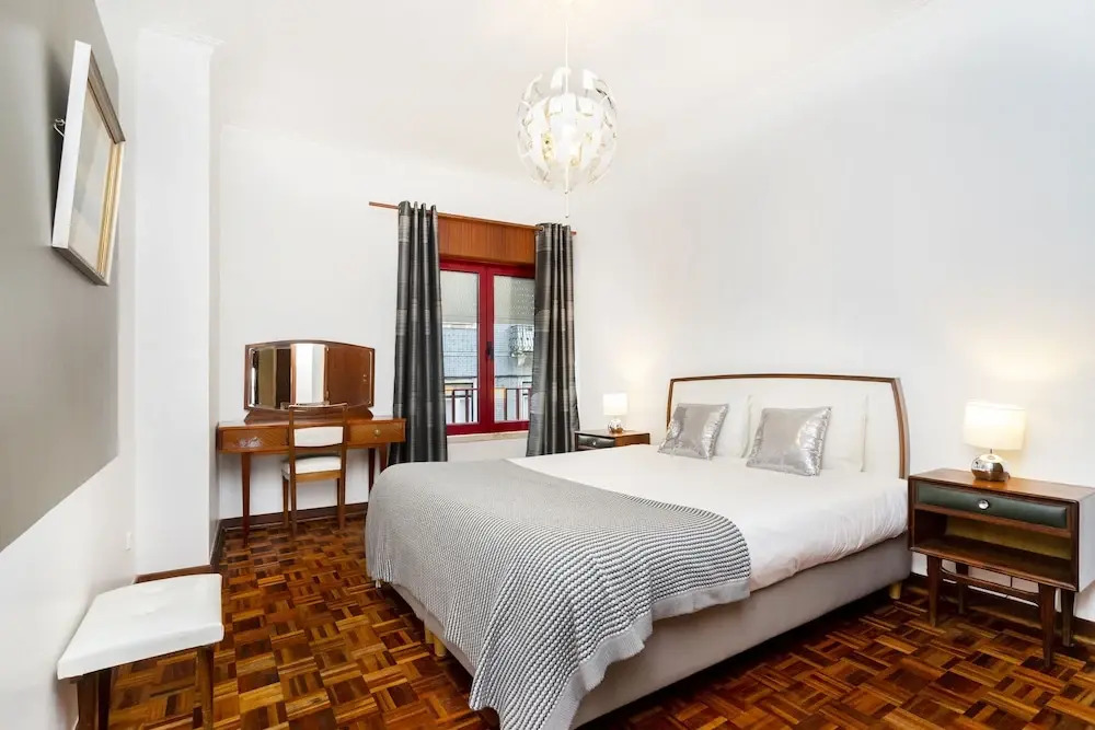Damasceno Large Apartment