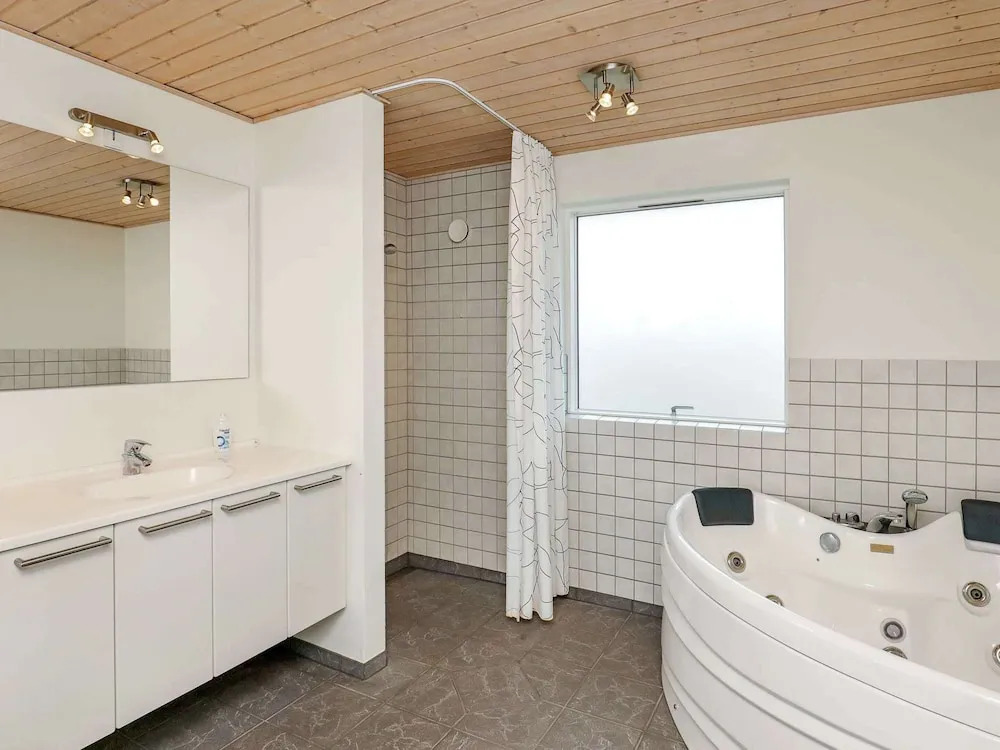 10 Person Holiday Home in Hvide Sande