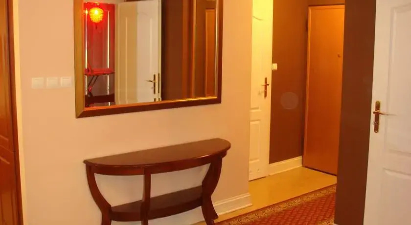 Comfort Suites