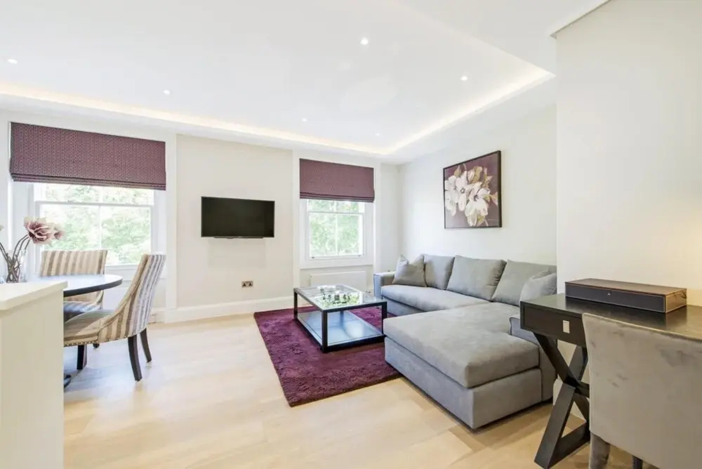Luxury 2 Bedroom Apartment Near Hyde Park