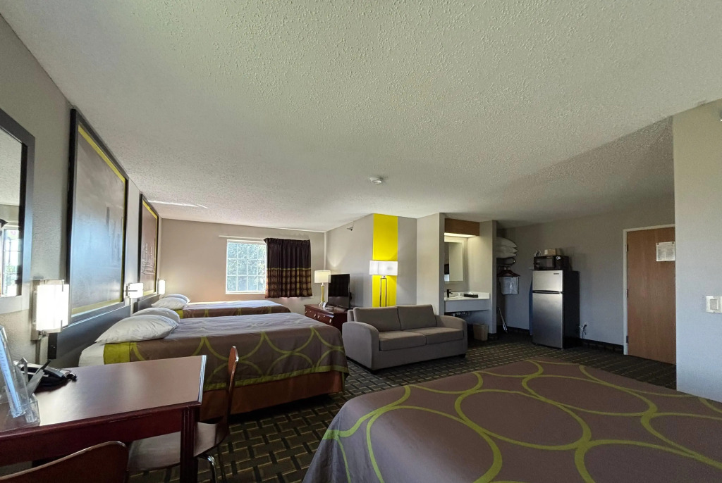 Super 8 by Wyndham Mt. Carmel IL