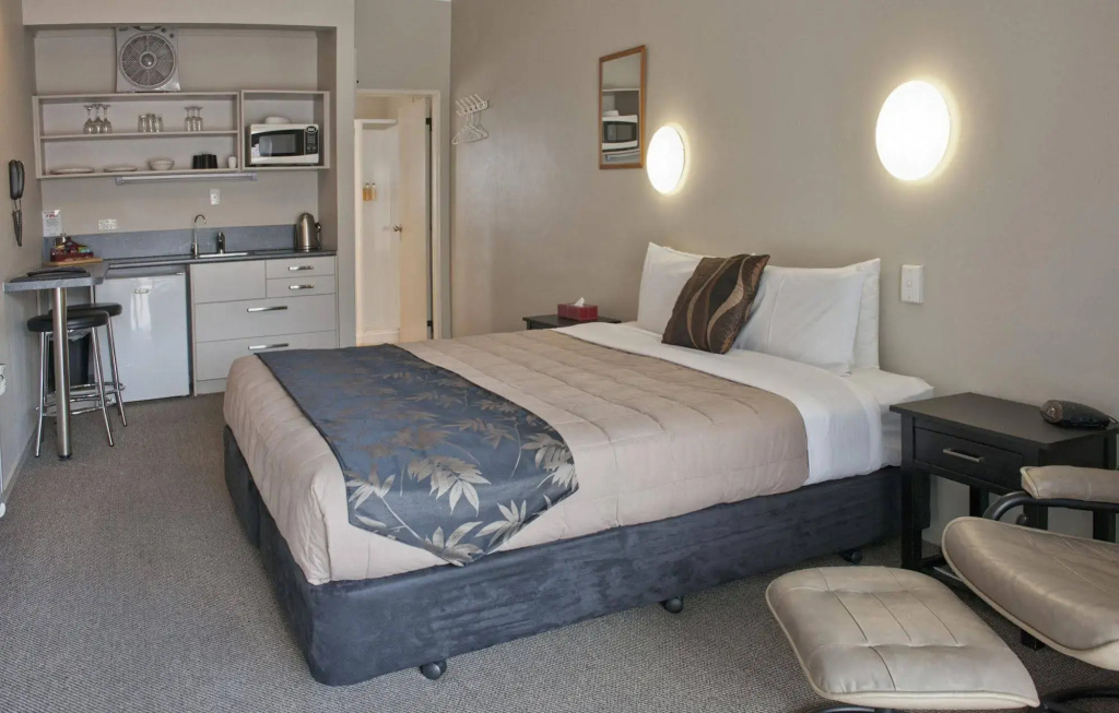 Sport Of Kings Motel