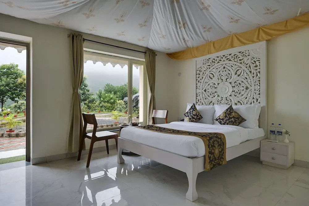 Kavish Holiday Hill Resort