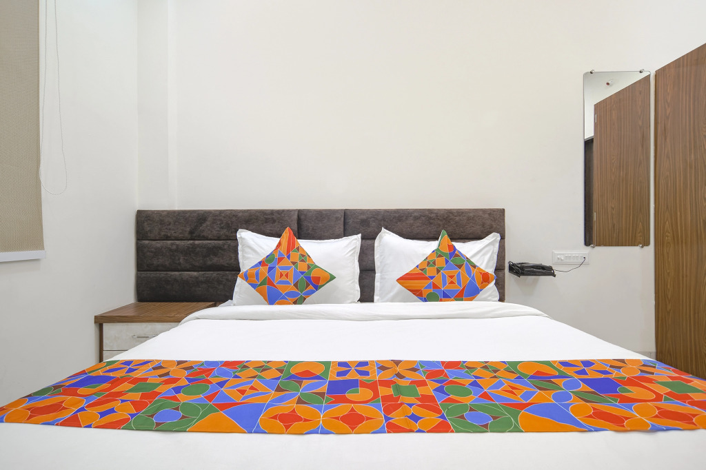 FabHotel Grand Giriraj