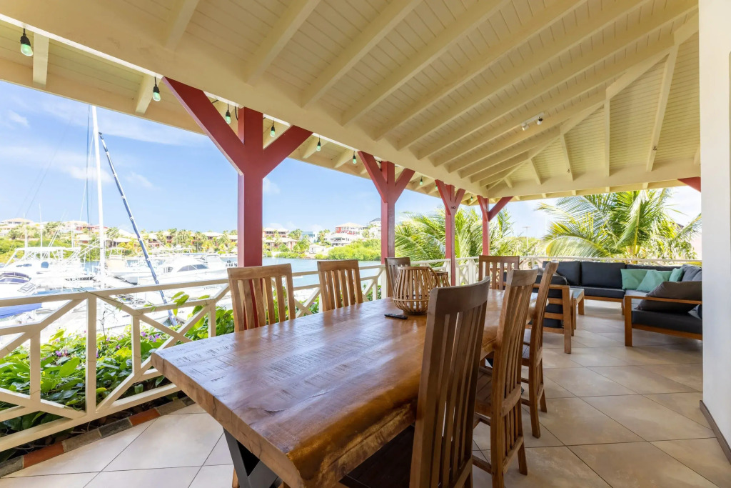 Unique & Spacious 6Br Mansion - 350M2 In Popular Jan Thiel District