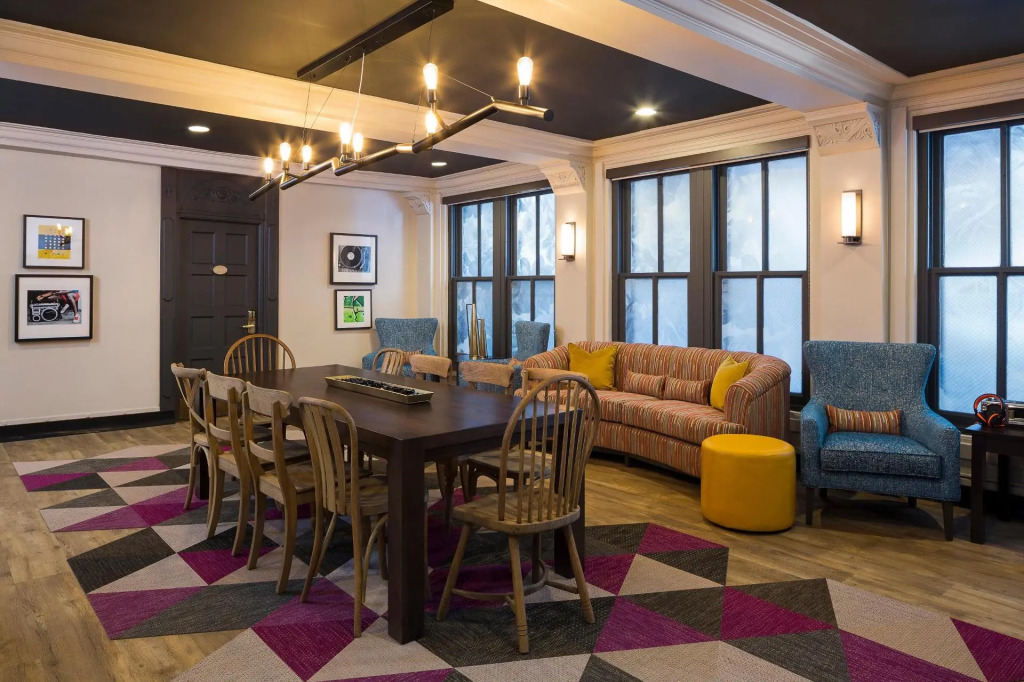 City Suites Hotel