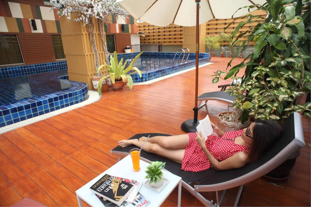 Prom Thailand Cultural Centre Hotel