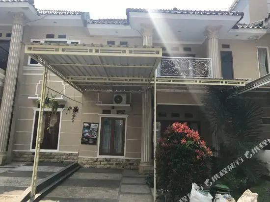 Villa Cemara Batu