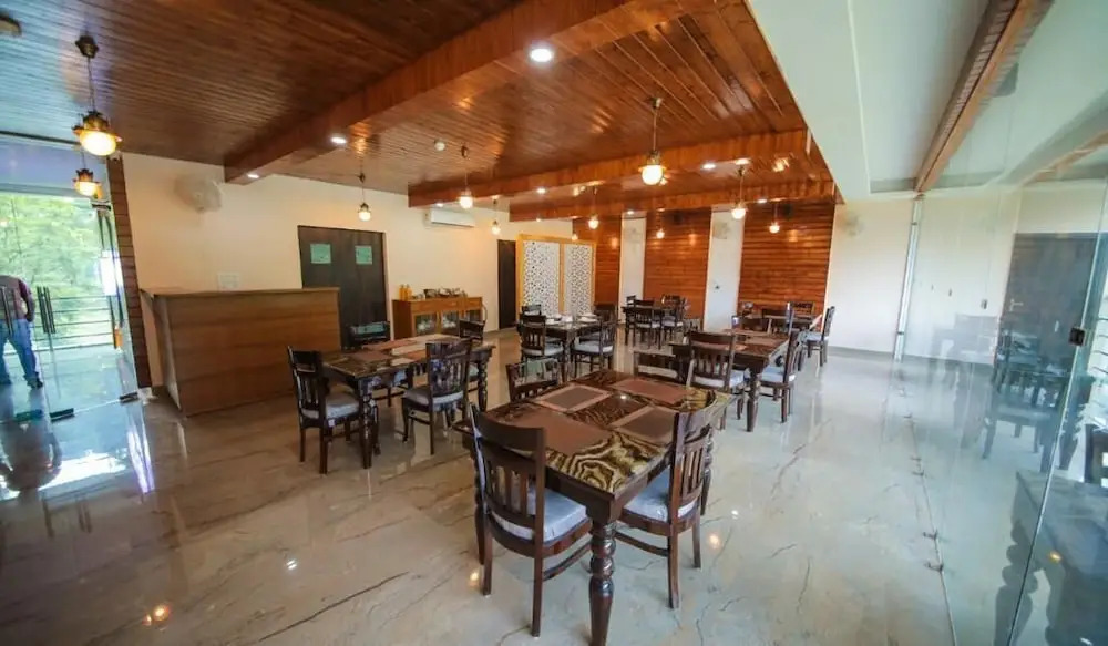 Amritara Social Palace