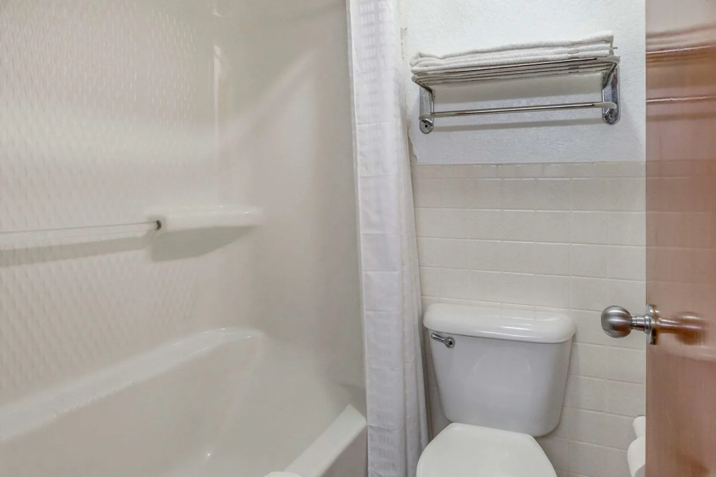 Econolodge inn & suites