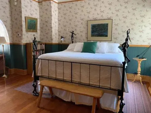 Abes Spring Street Guest House