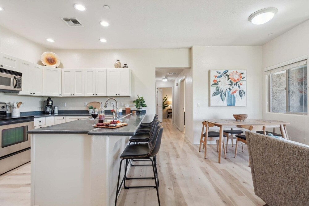 Scottsdale - 12050 N Panorama Dr #208
