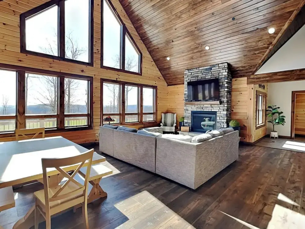 Water & Mountain Retreat