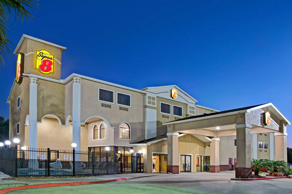 Red Lion Inn & Suites IAH Airport East
