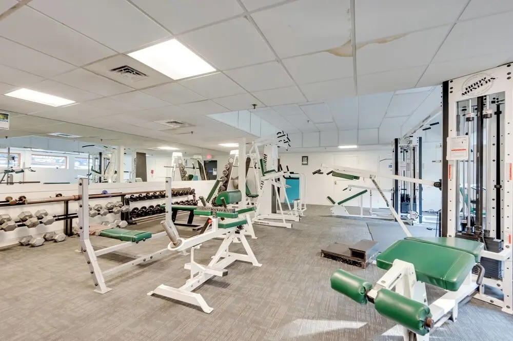 Lincoln Townhome w/ Community Pool & Club Access!