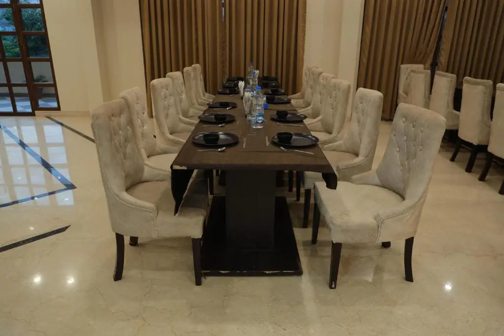 The Taj Vista Agra -walking distance to Taj Mahal