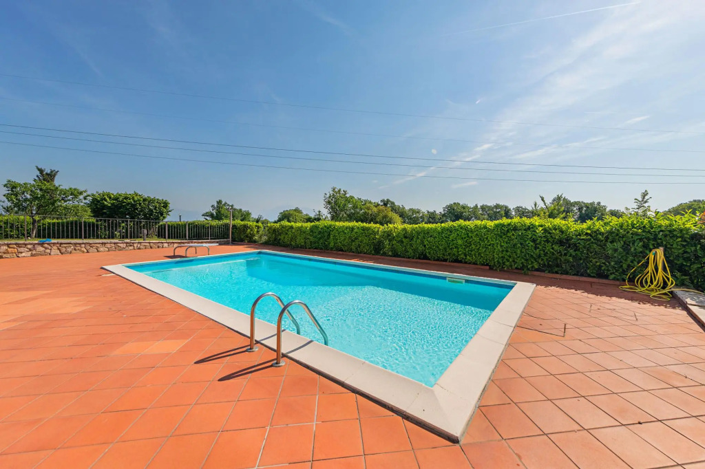 Casa Alba con Giardino e Patio by Wonderful Italy