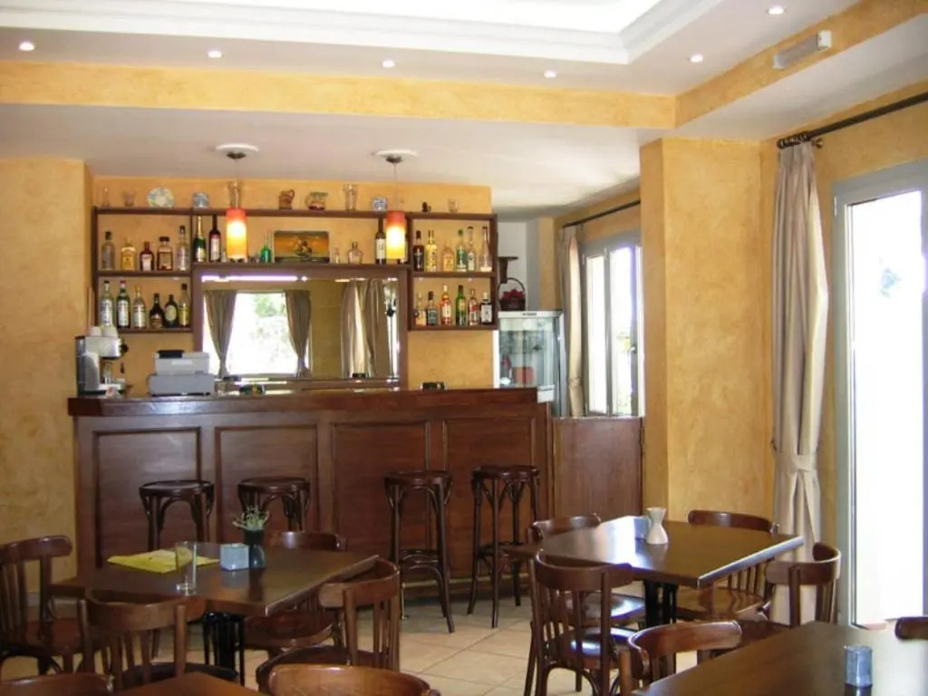 IKAROS Hotel ELLINIKO