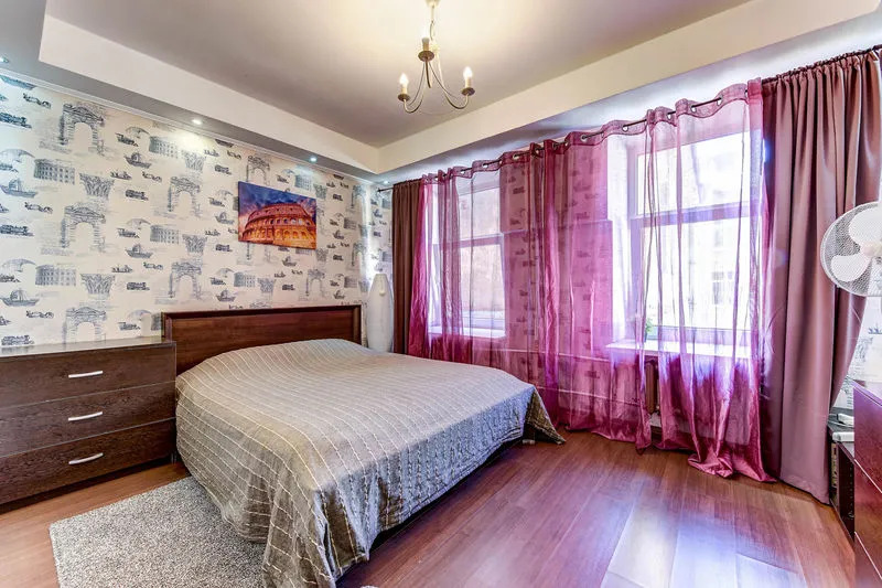 Apartments Bud kak doma on embankment Kanala Griboedova, bld. 12, f.42