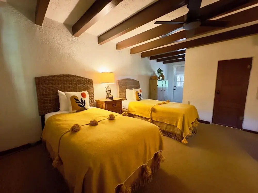 Old Taos Guesthouse B&B