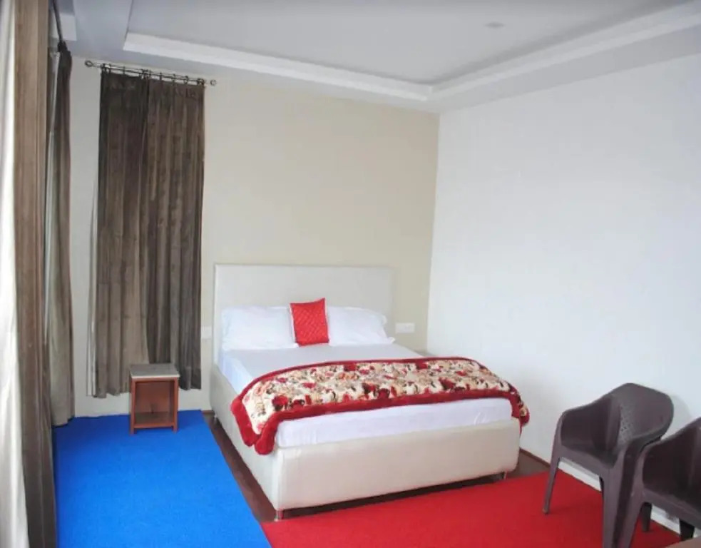 PinnacleHouse kanatal Uttarakhand