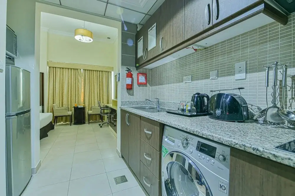 VISTA HOTEL APARTMENTS DELUXE