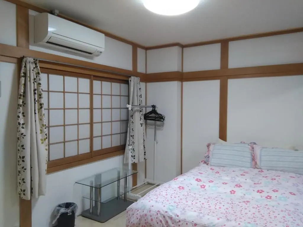 Osaka Kuma House