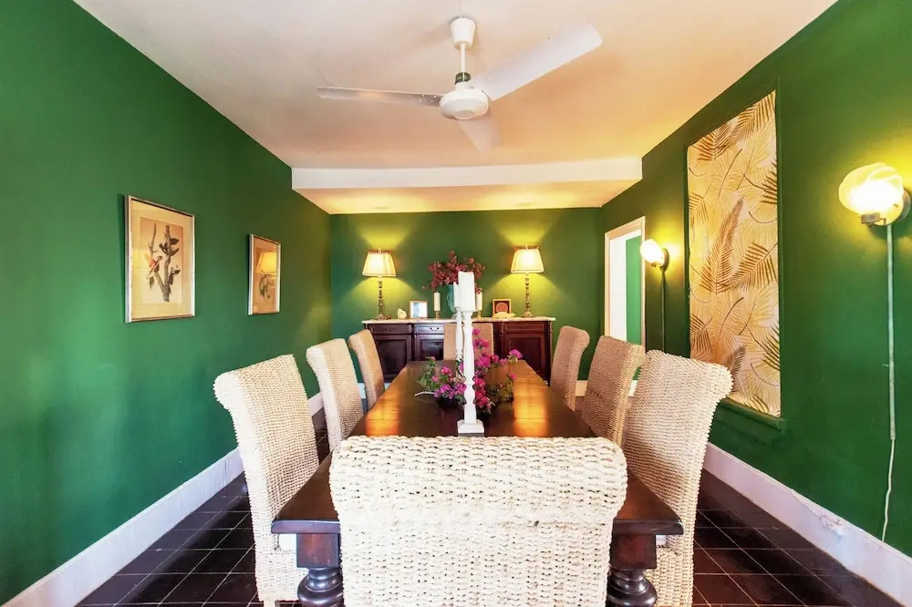 Tropical Bliss: Secluded Island Cottage