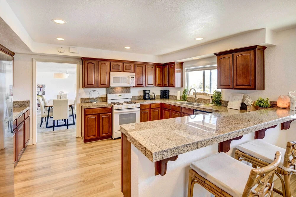 Tranquil Home w/ Pool - 14 Mi to Joshua Tree!