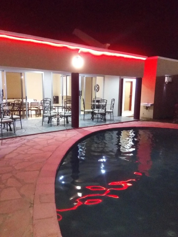Purple Rose Boutique Hotel