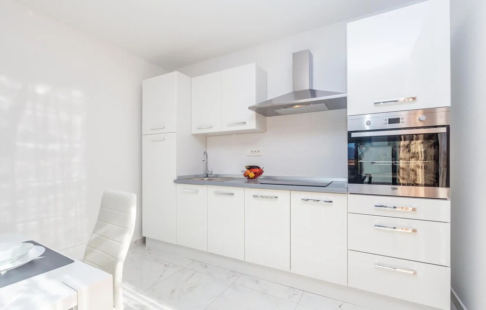 Amazing Home in Linardici With Wifi and 4 Bedrooms