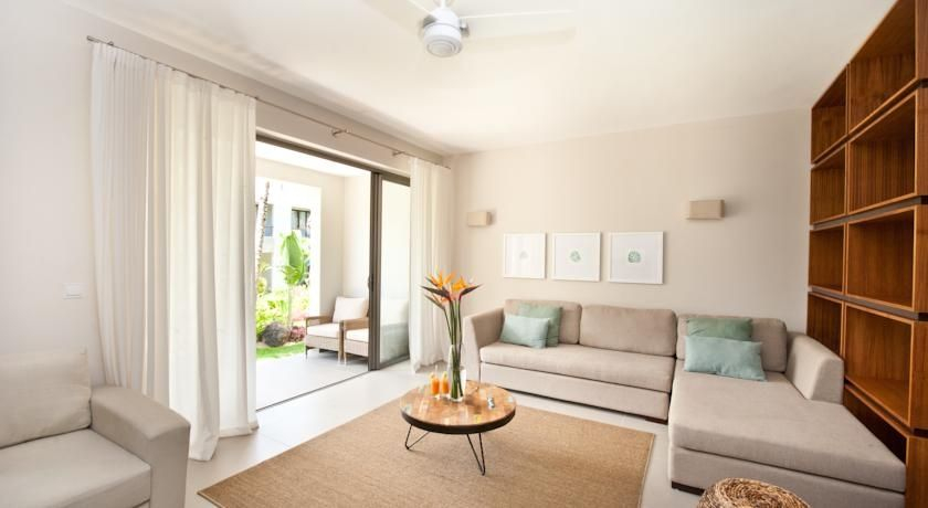 La Residence Luxury Beach Apartments by BARNES