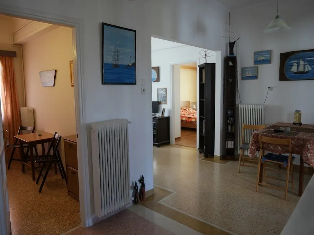 Karolos House Close To Athenian Riviera