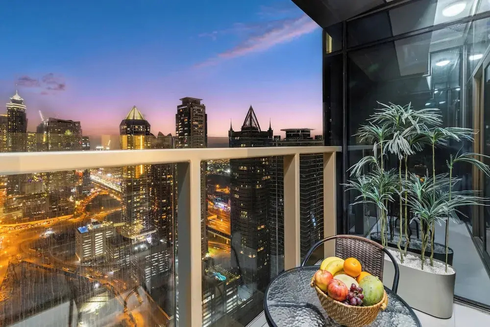 Gogoto 1BR Infinity Pool High Floor