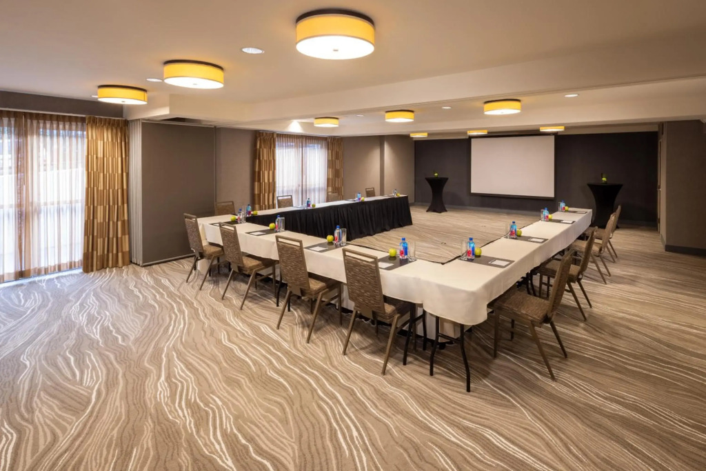 Silver Cloud Hotel - Seattle University of Washington District