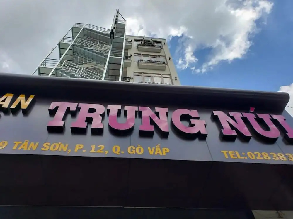 Trung Nui Hotel by OYO Rooms