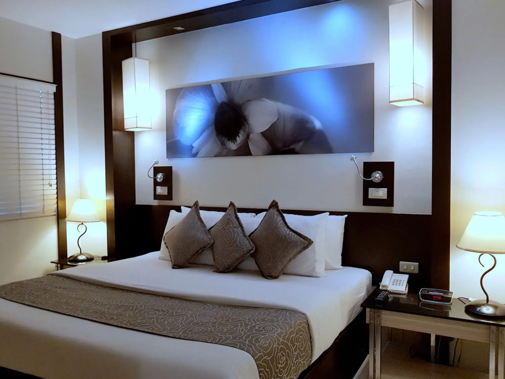 Executive Hotel